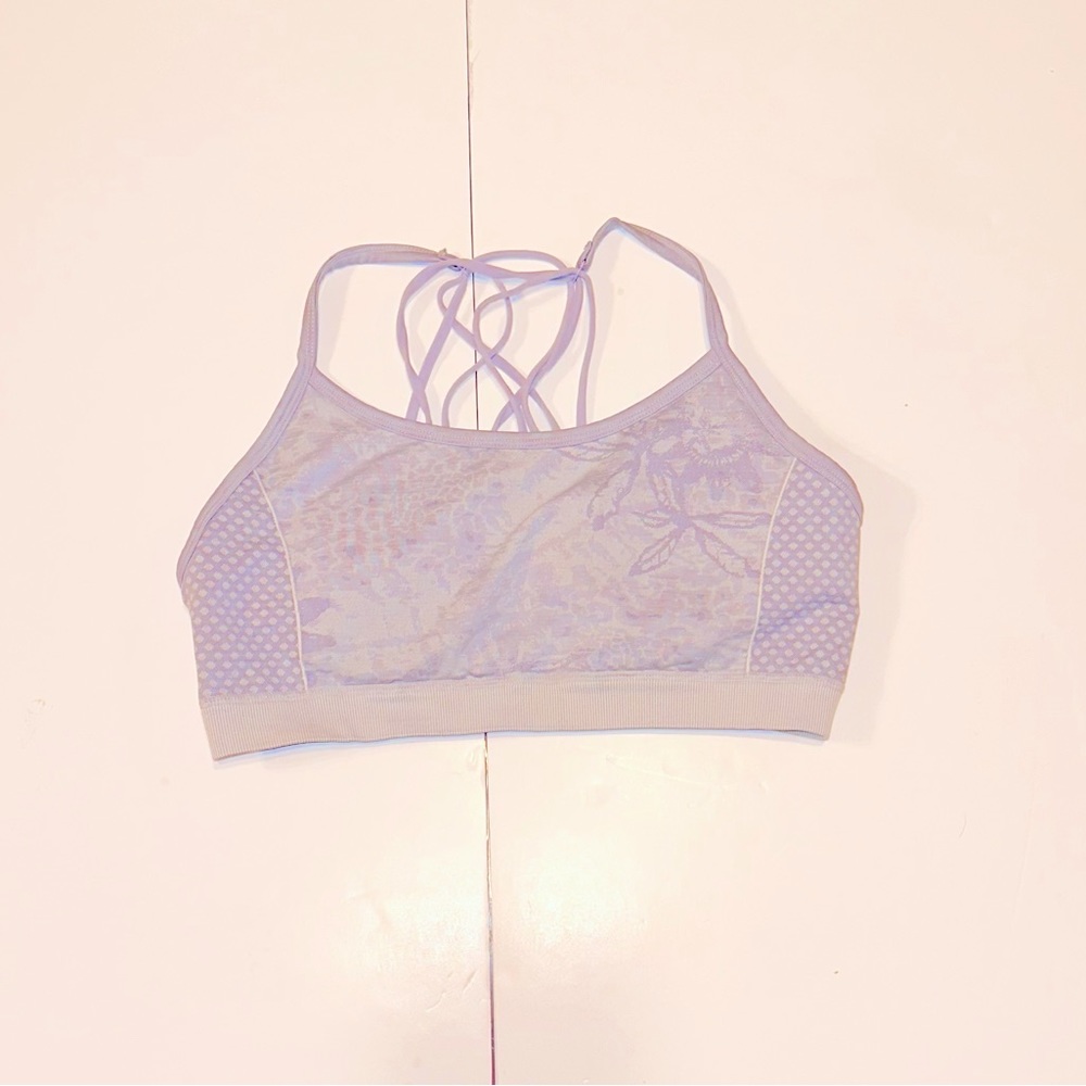 Fabletics Bra - Medium - Purple- Matching Capris also available 💜